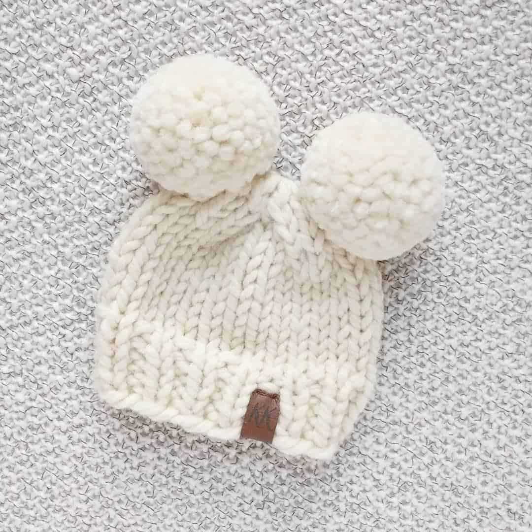 Free pom pom hat knitting pattern