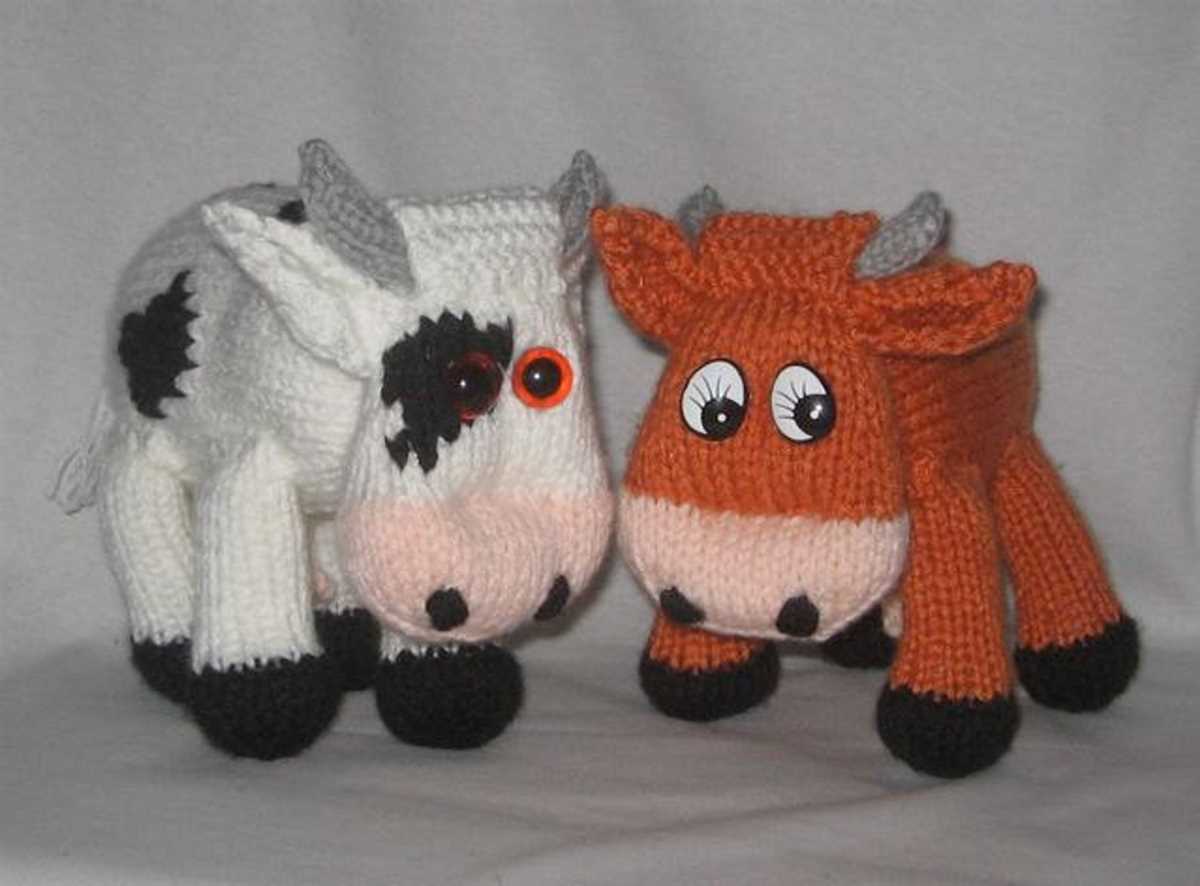 Free toy cow knitting pattern