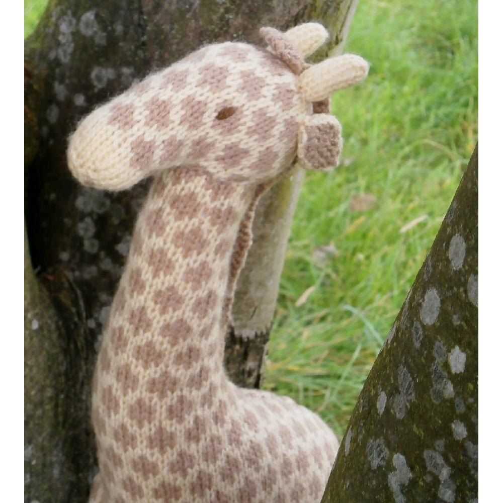 Knitted giraffe toy pattern