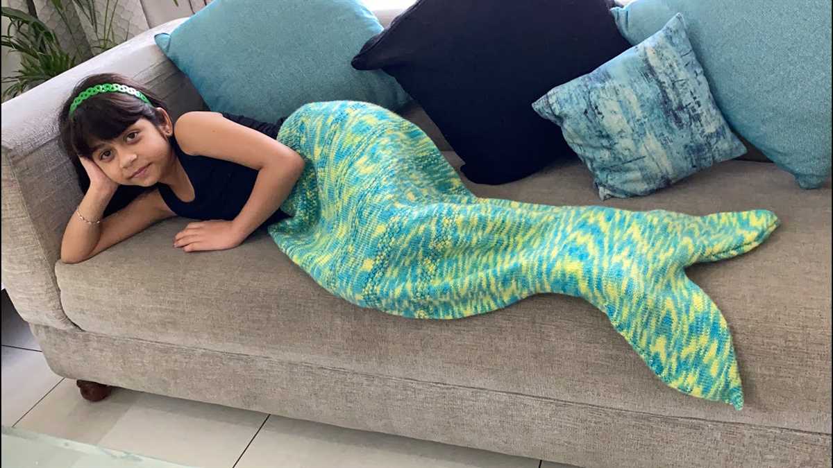 Mermaid blanket knitting pattern