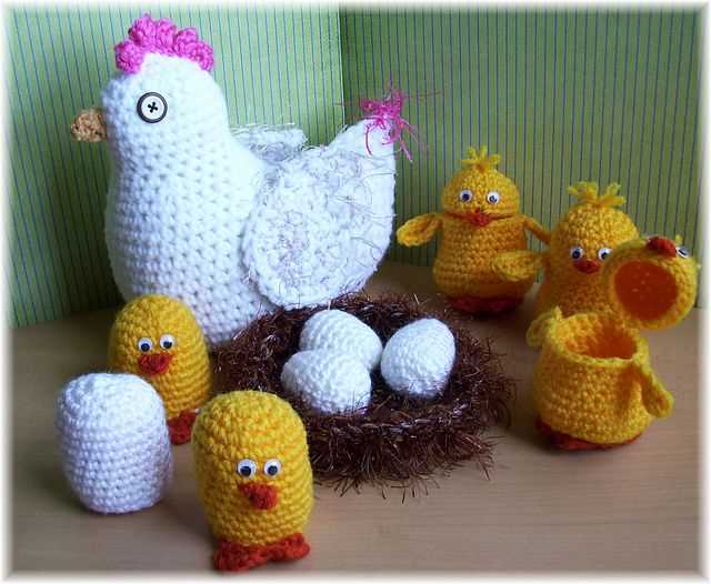 Knitted hen pattern free