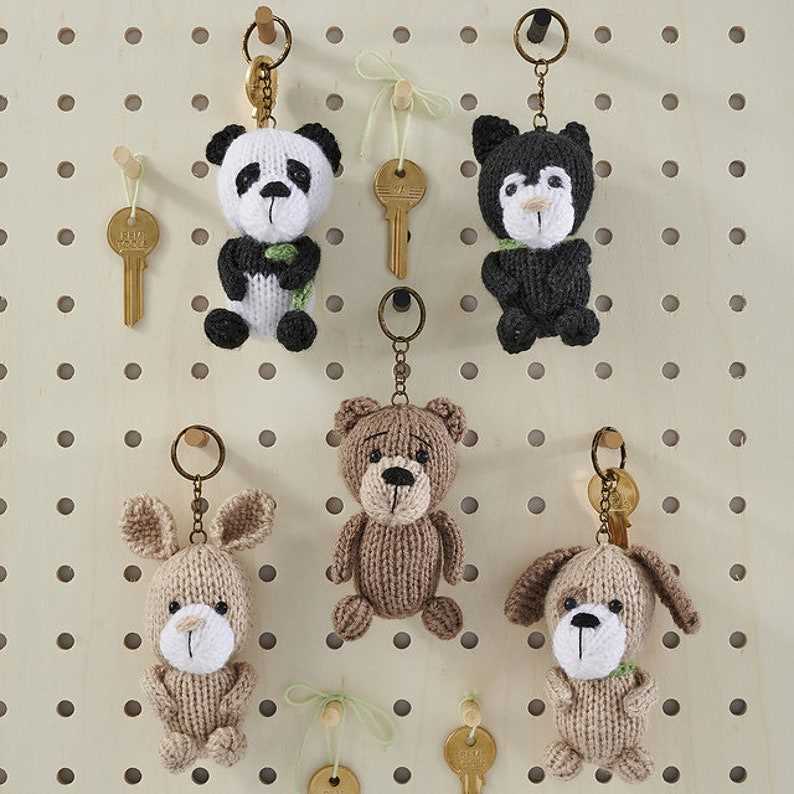 Knitted keyring patterns