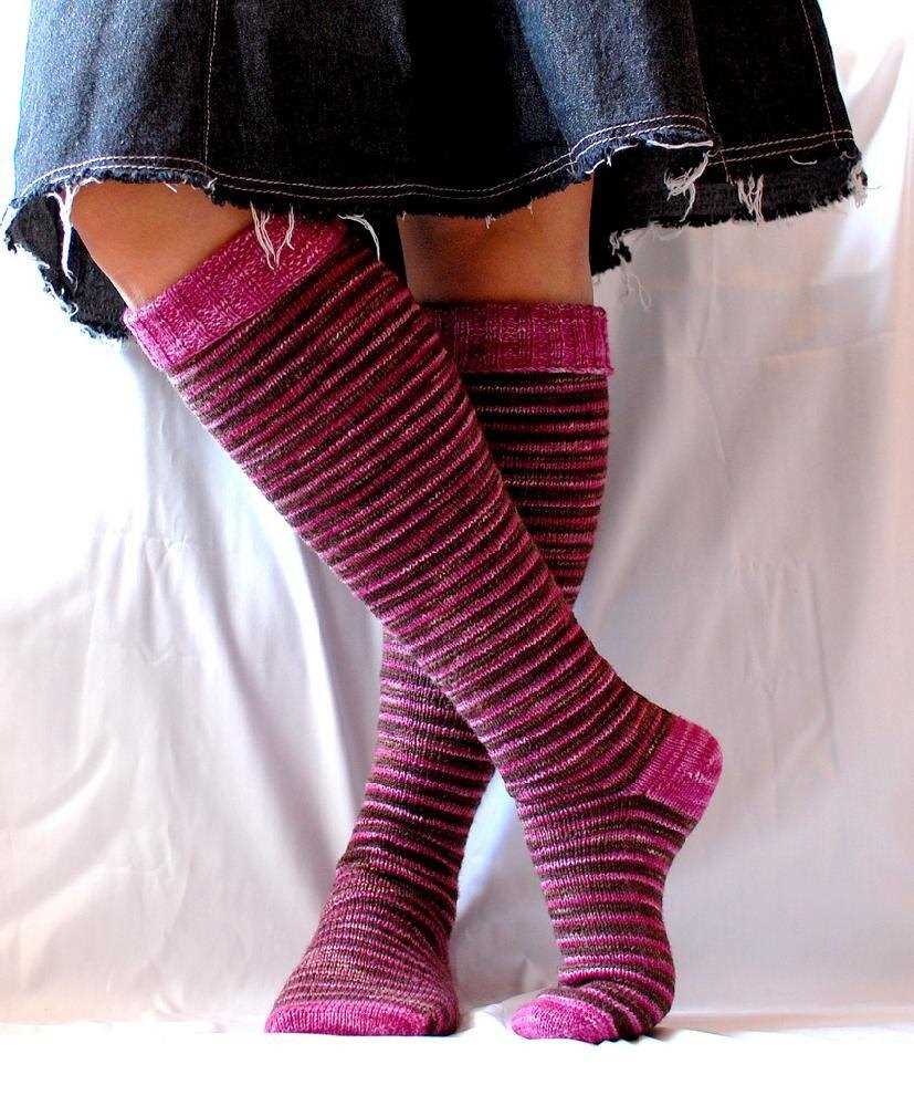 Over the knee socks knitting pattern