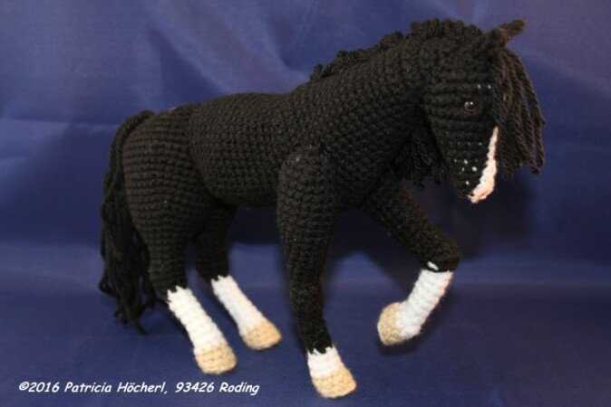 Knit horse hat pattern