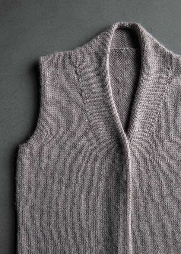 Knitting pattern for sleeveless vest