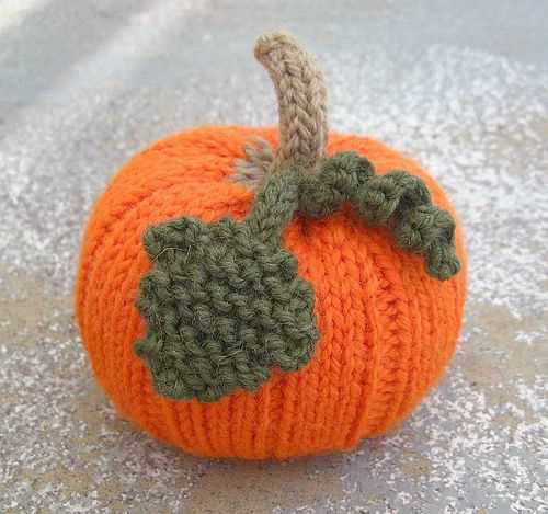 Knit pumpkin pattern in the round