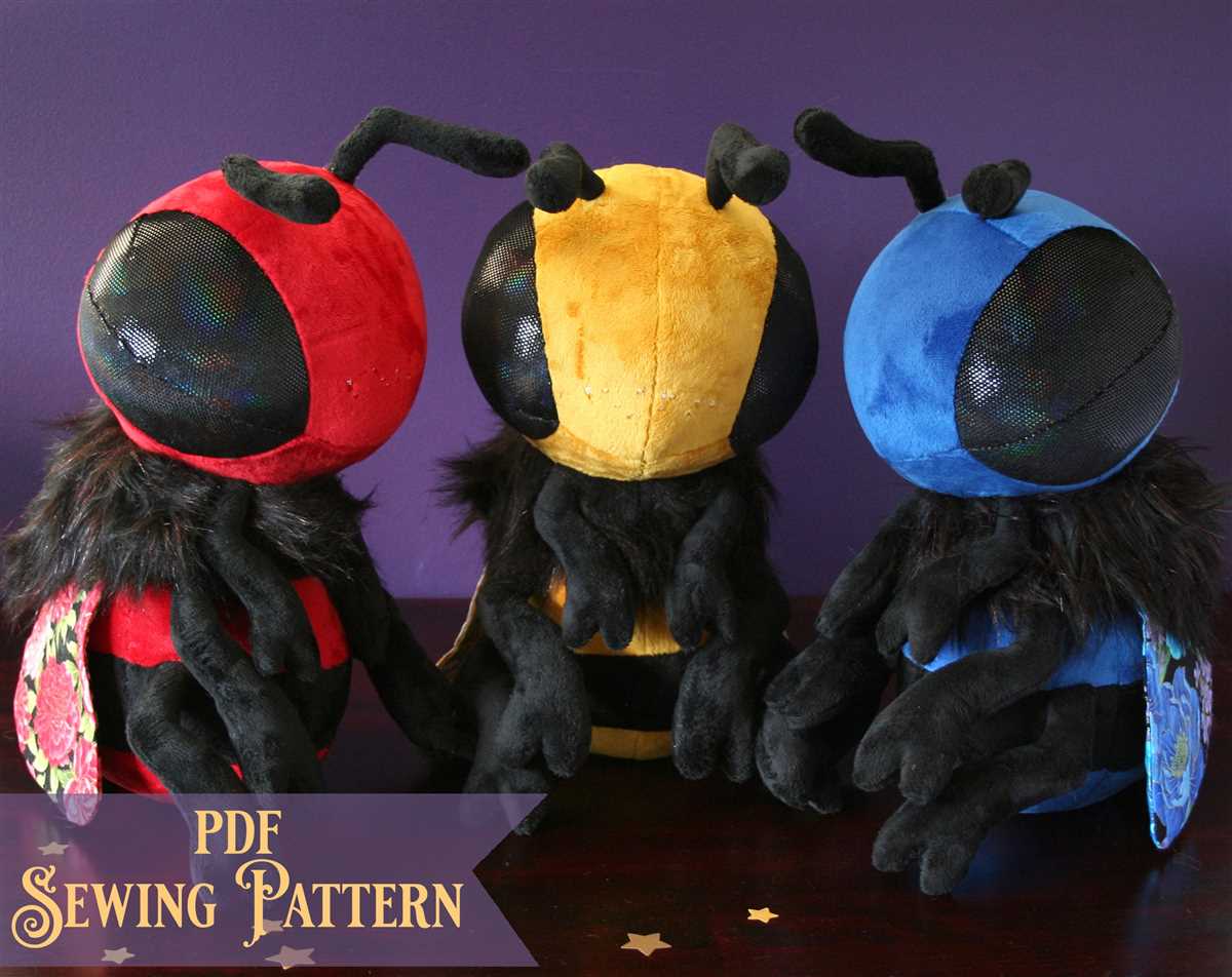 Knitted bee plush pattern