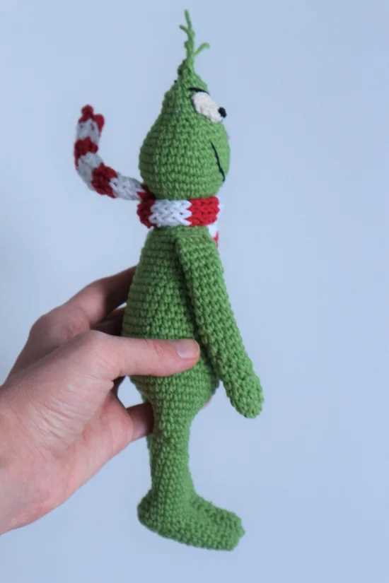 Knitting pattern for the grinch