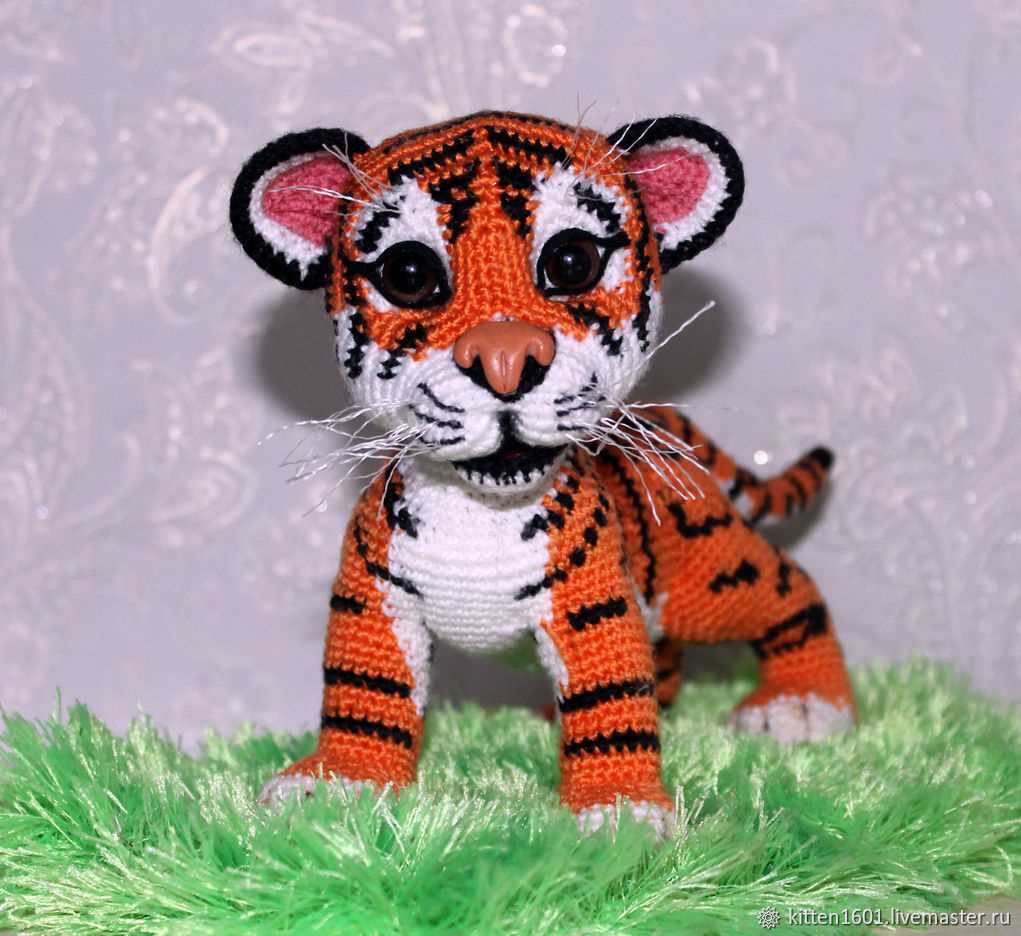 Knitted tiger toy pattern