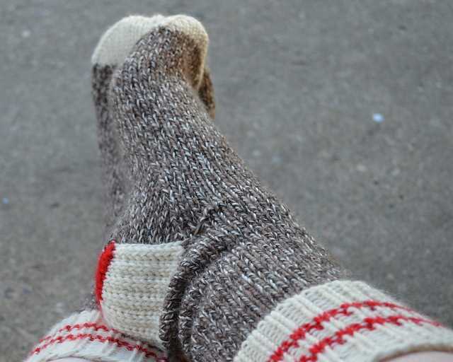 Men's thick socks knitting pattern