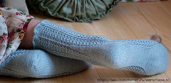 Knitted lace socks free pattern