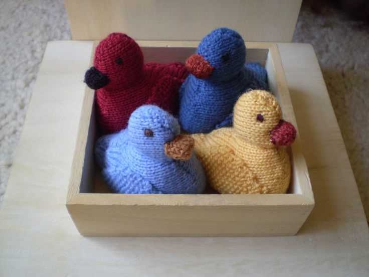 Knit duck pattern