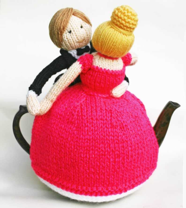 Knitting pattern for tea cosy uk