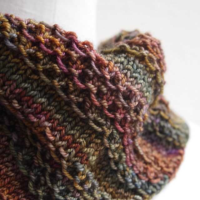 Knitted scarf patterns using sock yarn