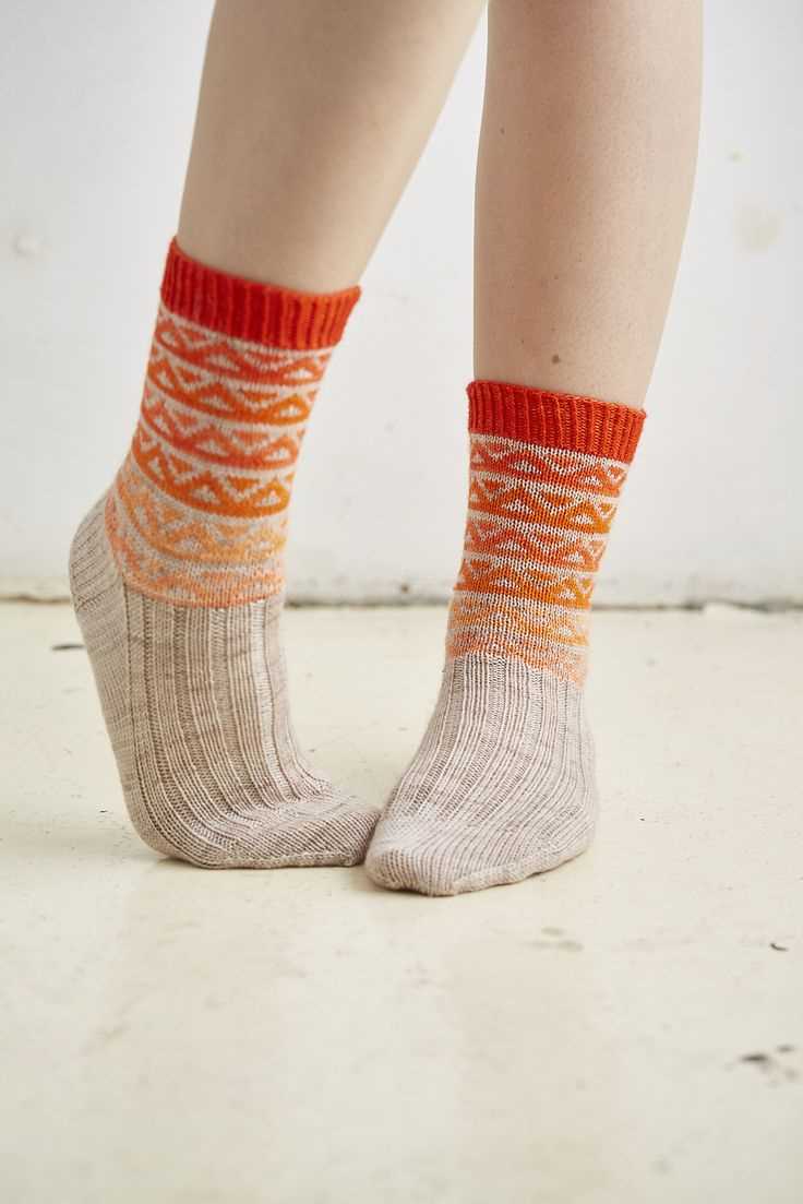 Hand knit socks pattern