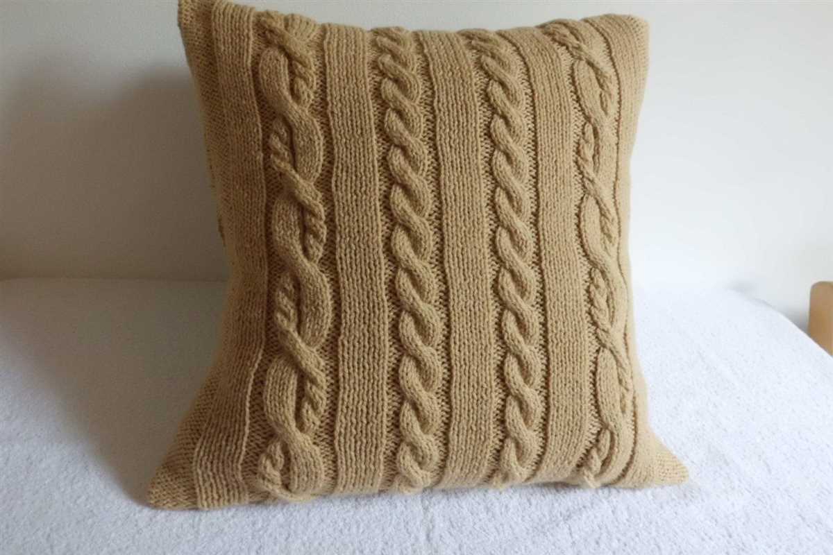 Knit throw pillow pattern