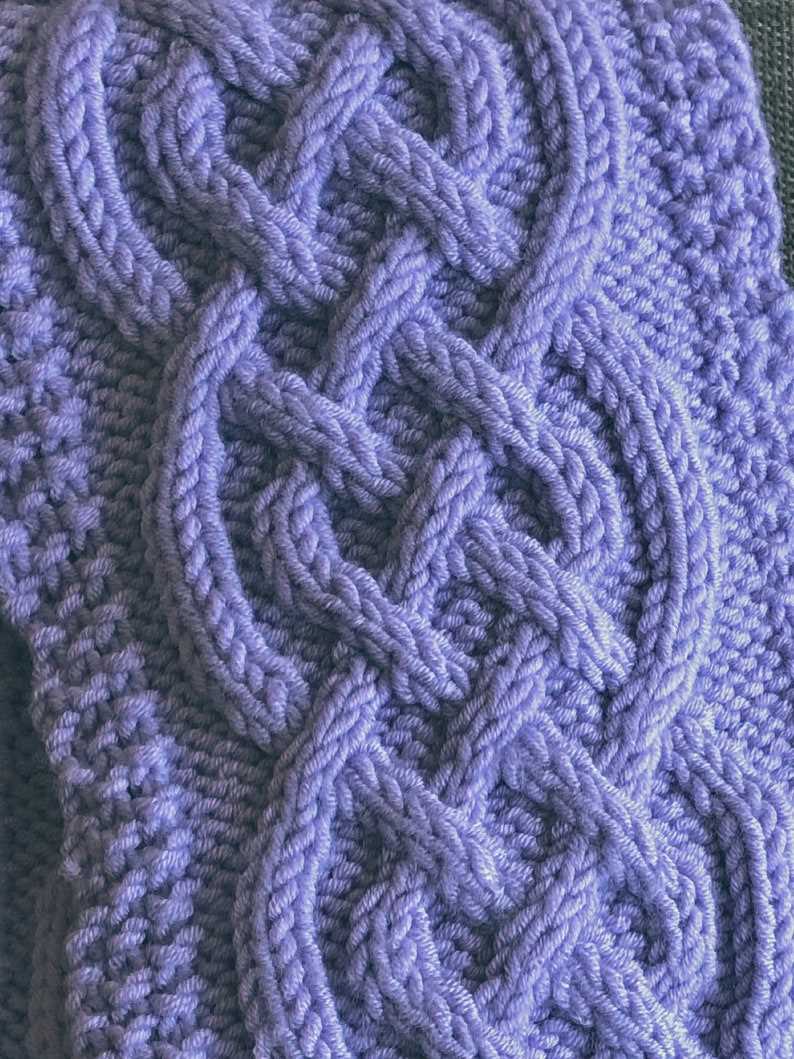 Easy cable scarf knitting pattern