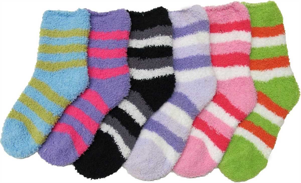 Knit fuzzy socks pattern