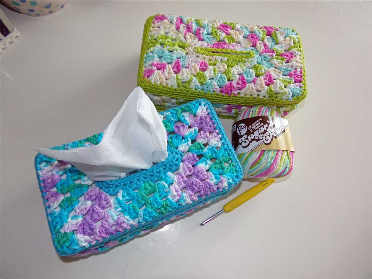 Knitted lace tissue box cover pattern