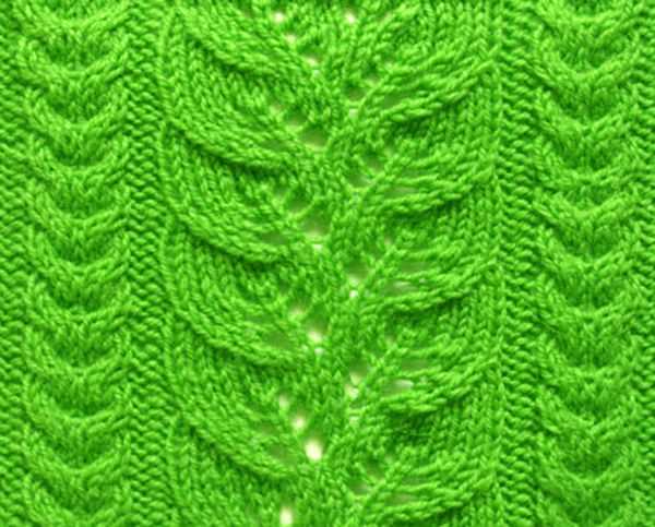 Knit leaf pattern