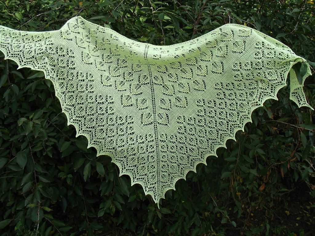 Beaded shawl knitting pattern