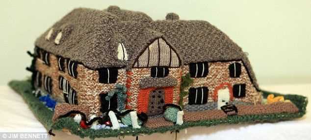 Knitted village patterns