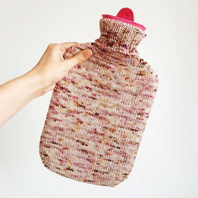 Water bottle cozy knitting pattern