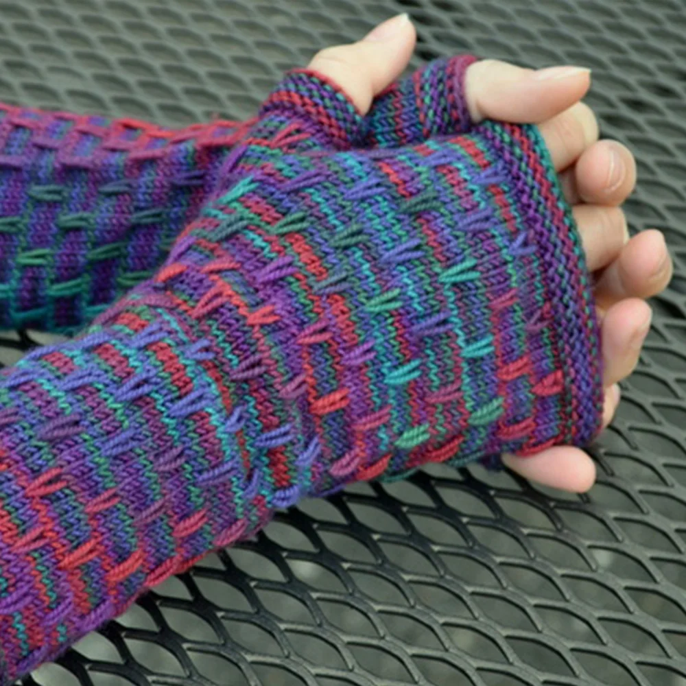 Fingerless gloves knit flat pattern