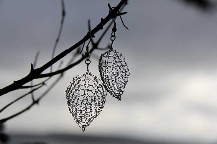 Knitted wire jewelry patterns free