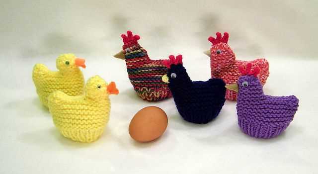 Chicken egg cosy knitting pattern