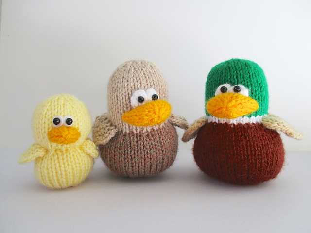 Knit duck pattern