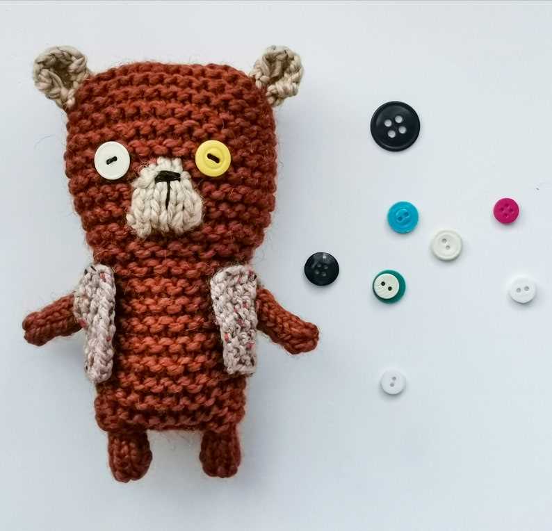 Easy knitted bear pattern