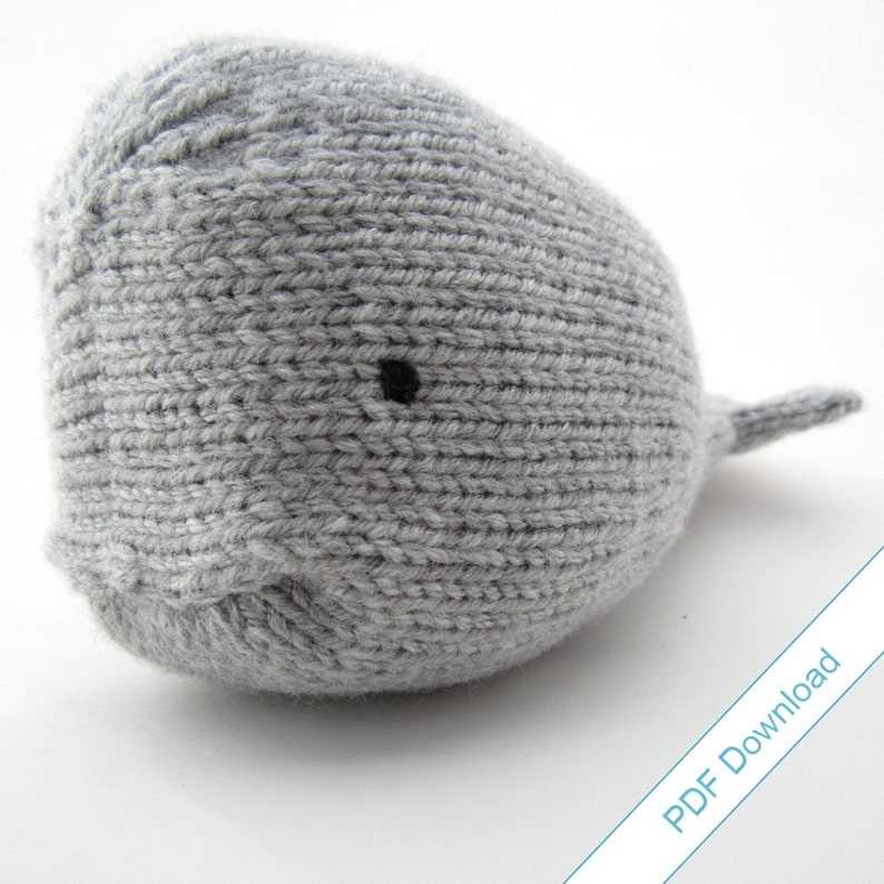 Knit whale pattern