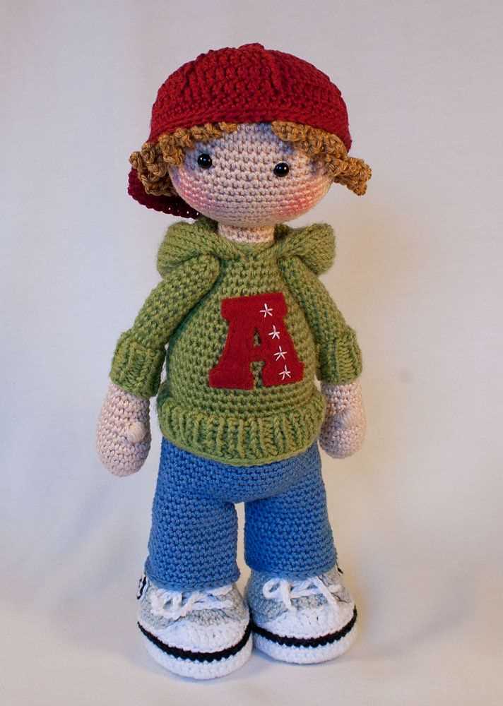 Ravelry free knitting patterns for dolls