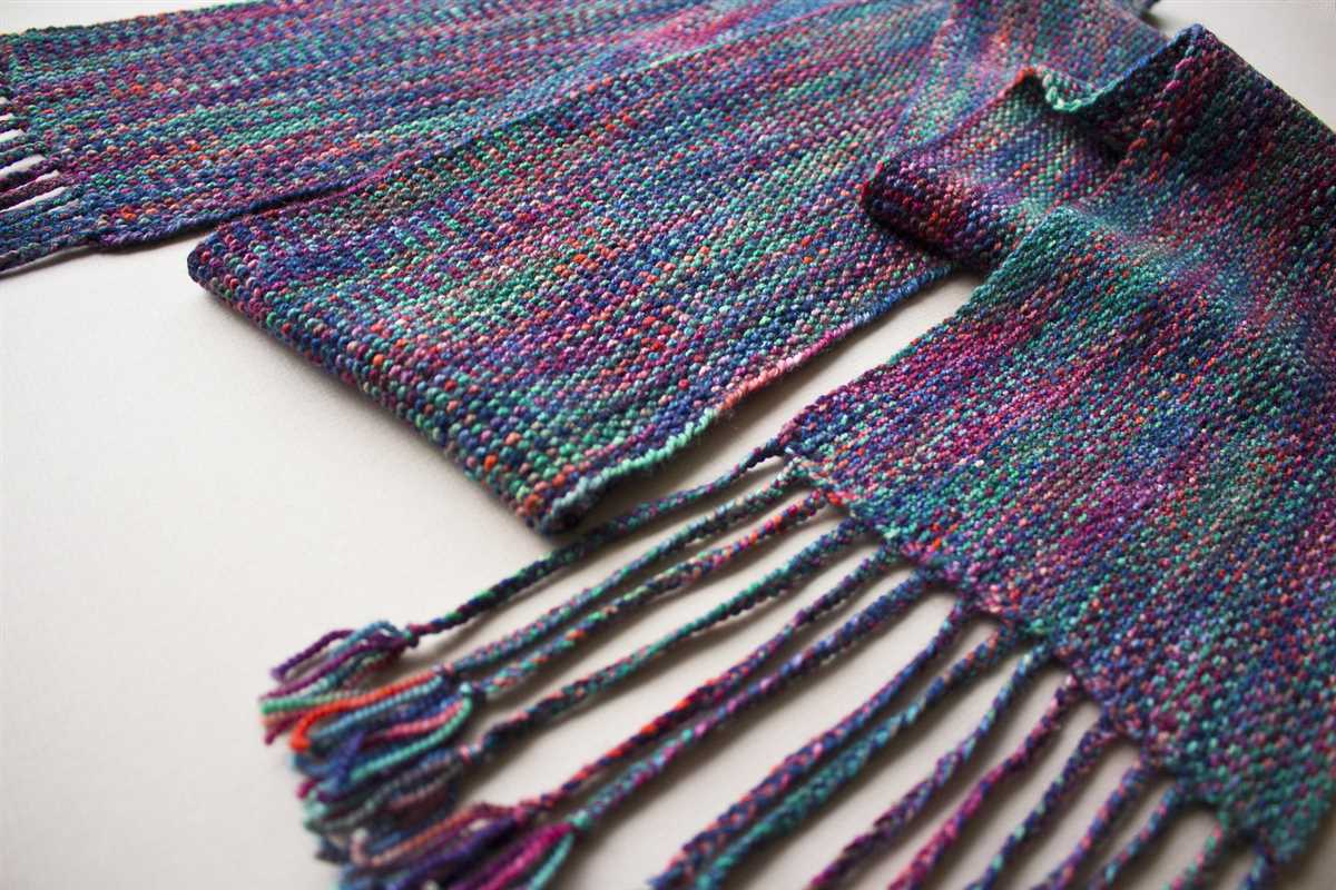 Free knit hitchhiker scarf pattern