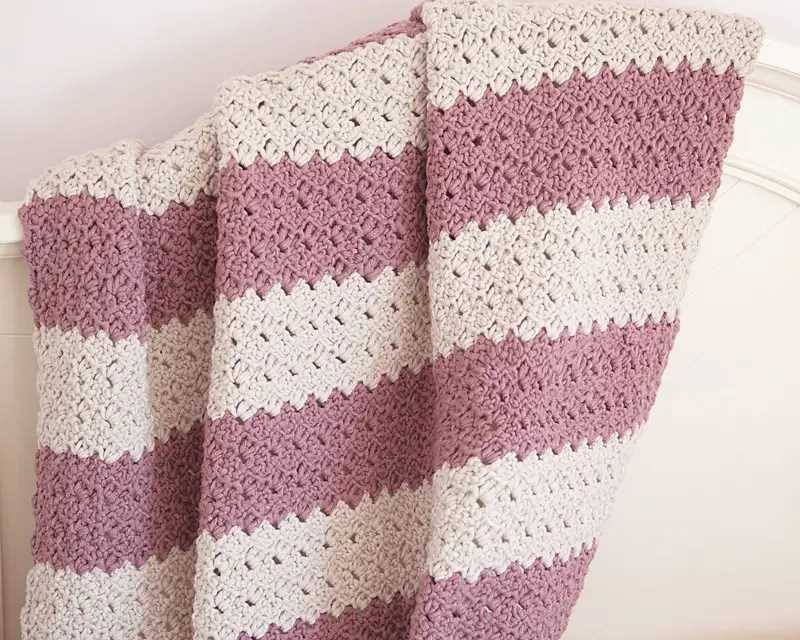 Geometric blanket knitting pattern