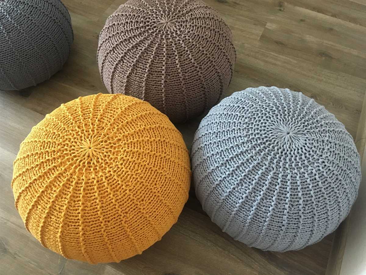 Knitted pouf pattern