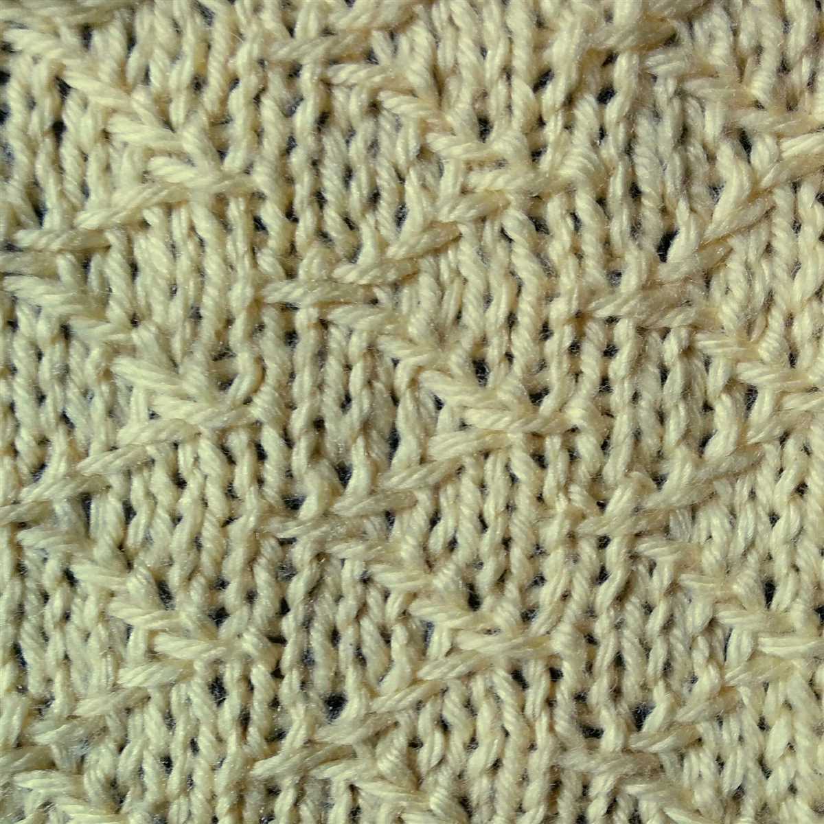 Hole knitting pattern