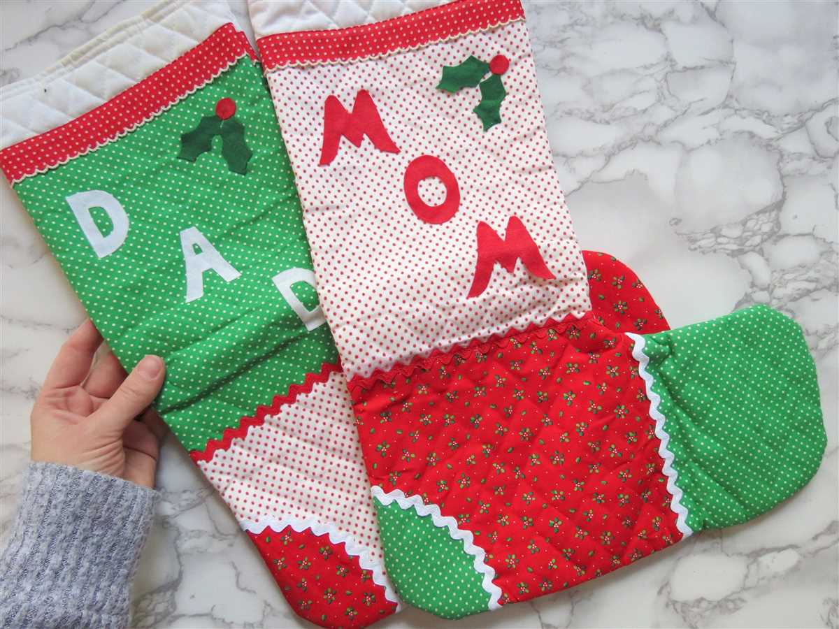 Loom knit christmas stocking pattern