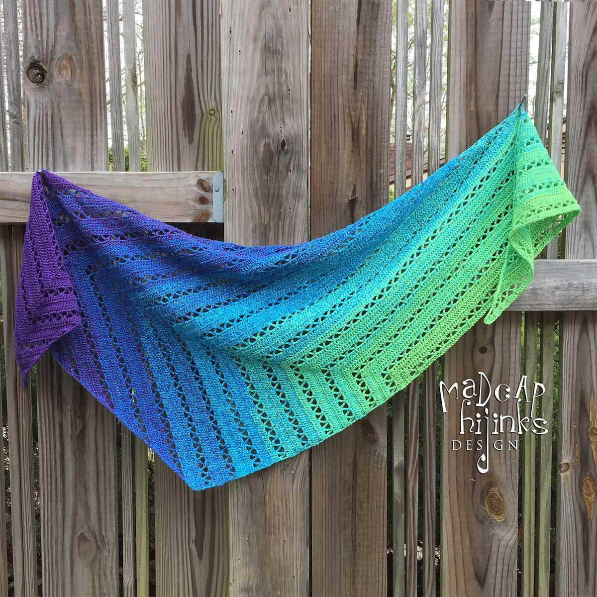 Asymmetrical triangle shawl knitting pattern