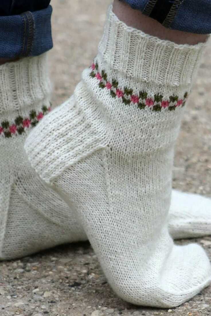 Free two needle sock knitting patterns