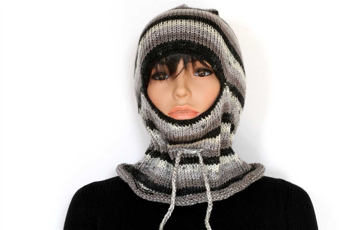 Hand knit balaclava pattern
